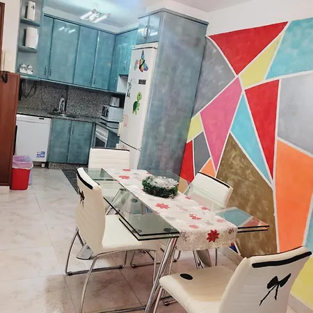 Amigos Y Familias Apartamento